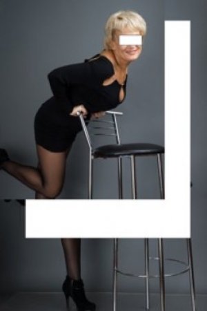 Escort girl кира