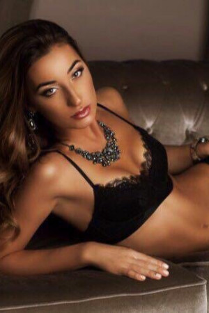 Индивидуалка Тая